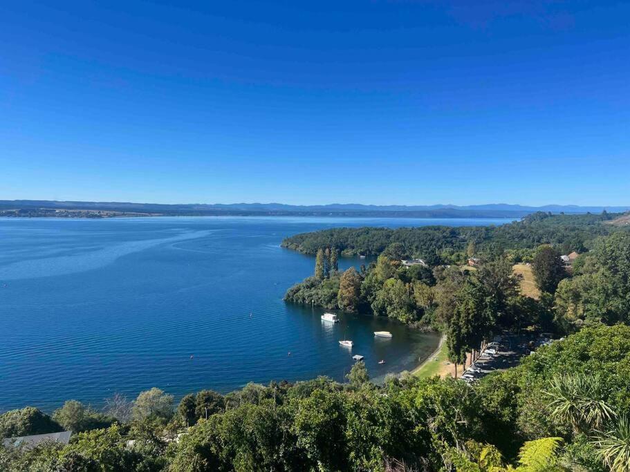 Breathtaking Views Villa Taupo Eksteriør bilde